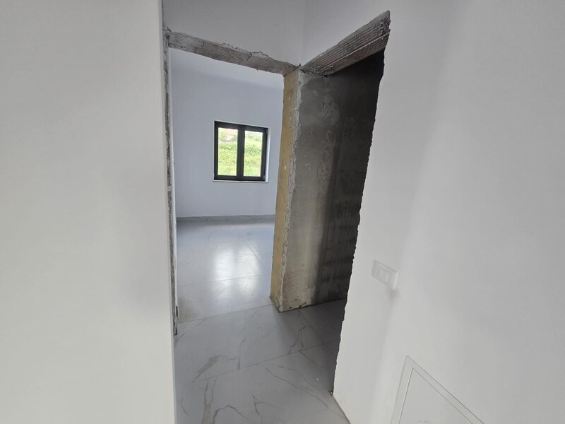 Sarata, Bacau, casa noua moderna de vanzare, confort, spatiu si liniste.