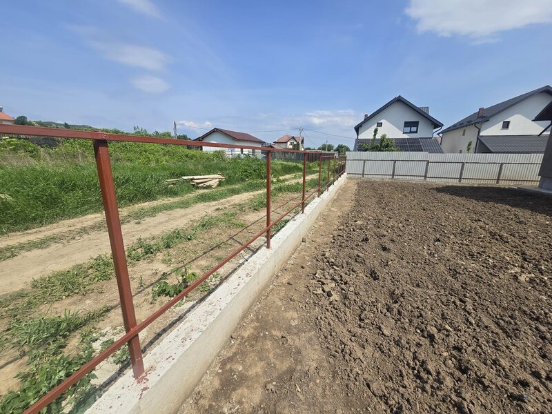 Sarata, Bacau, casa noua moderna de vanzare, confort, spatiu si liniste.